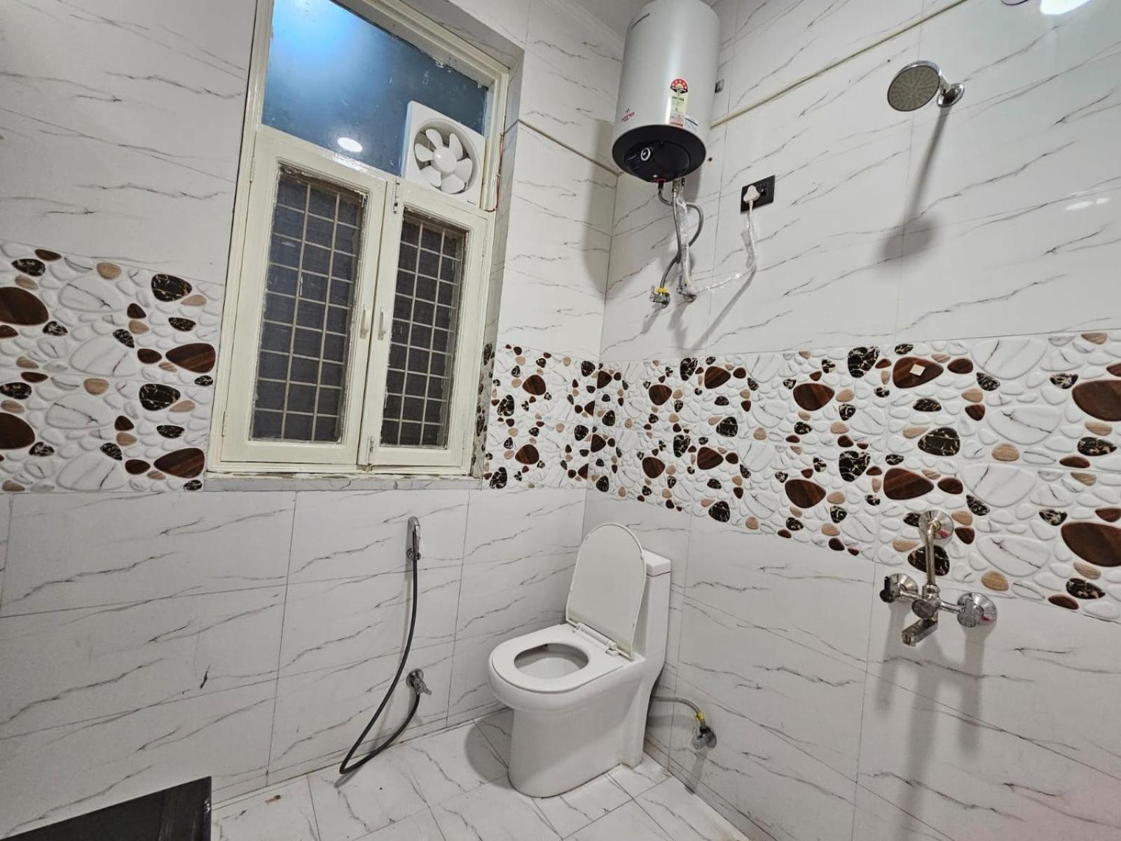 Hotel The Glass House Greater Noida Extérieur photo